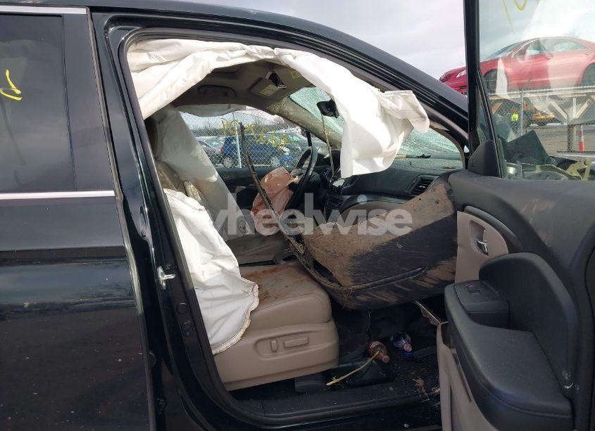 Photo 5 of 2021 Honda Pilot AWD EX-L (VIN 5FNYF6H51MB004537)