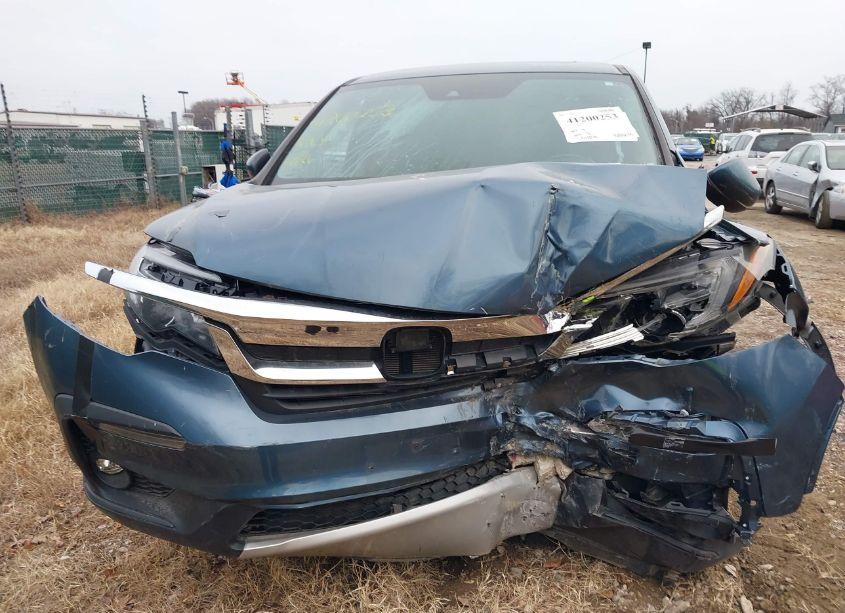 Photo 6 of 2021 Honda Pilot AWD EX-L (VIN 5FNYF6H51MB057514)