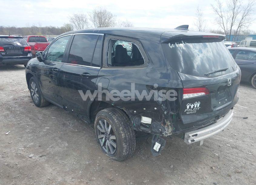Photo 3 of 2021 Honda Pilot AWD EX-L (VIN 5FNYF6H51MB069839)