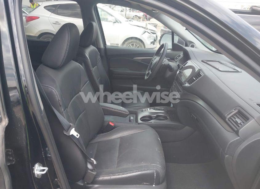 Photo 5 of 2021 Honda Pilot AWD EX-L (VIN 5FNYF6H51MB069839)