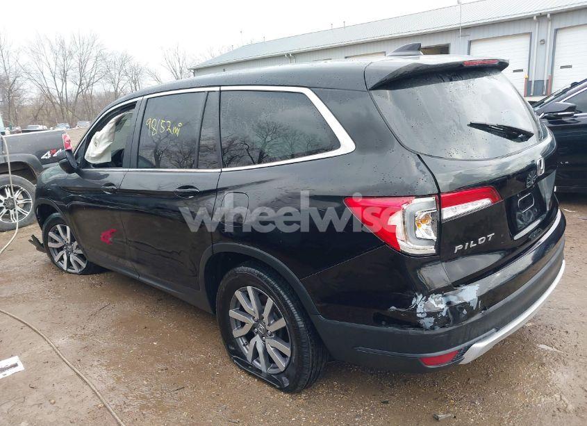 Photo 3 of 2021 Honda Pilot AWD EX-L (VIN 5FNYF6H51MB072806)