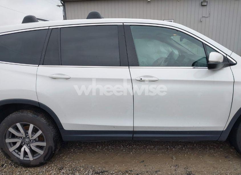Photo 13 of 2022 Honda Pilot AWD EX-L (VIN 5FNYF6H51NB000280)