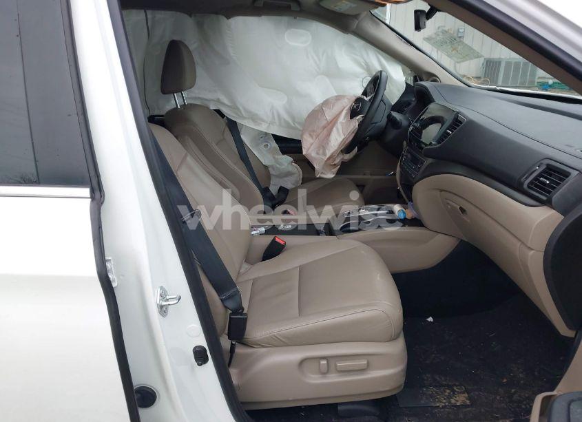 Photo 5 of 2022 Honda Pilot AWD EX-L (VIN 5FNYF6H51NB000280)