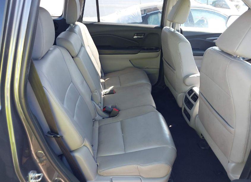 Photo 8 of 2016 Honda Pilot EX-L (VIN 5FNYF6H52GB090994)