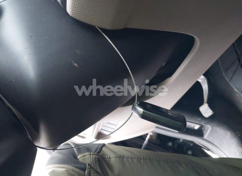 Photo 11 of 2016 Honda Pilot EX-L (VIN 5FNYF6H52GB128417)