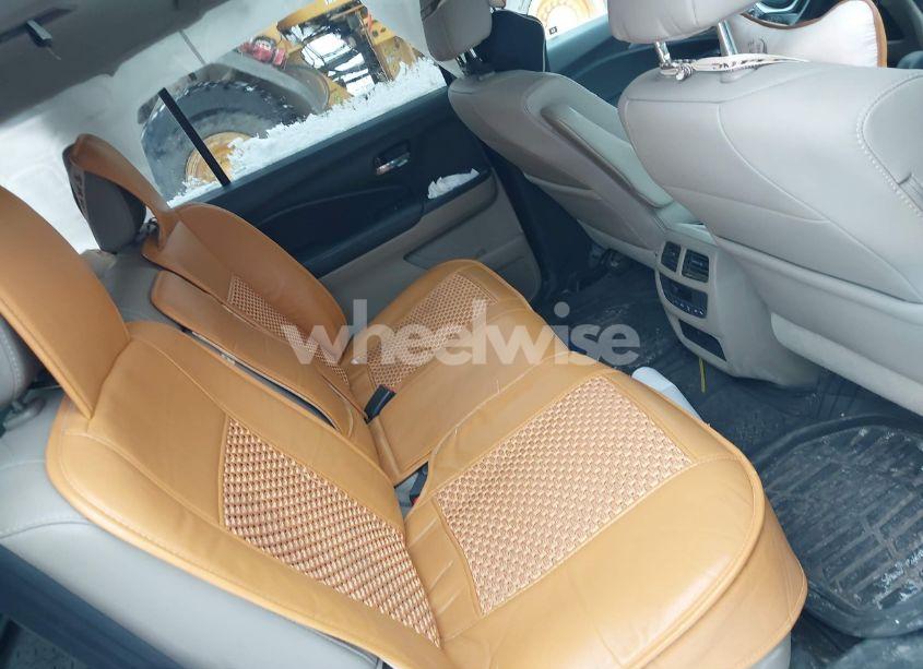 Photo 8 of 2016 Honda Pilot EX-L (VIN 5FNYF6H52GB128417)