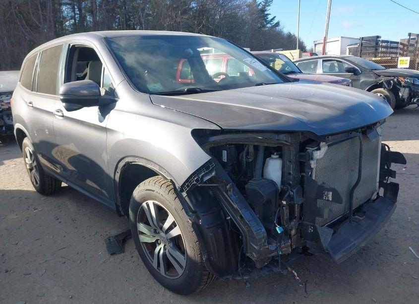 2017 Honda Pilot EX-L (VIN 5FNYF6H52HB014712) main photo