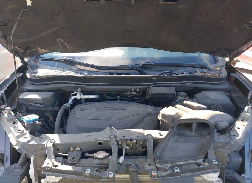 Photo 10 of 2017 Honda Pilot EX-L (VIN 5FNYF6H52HB014712)