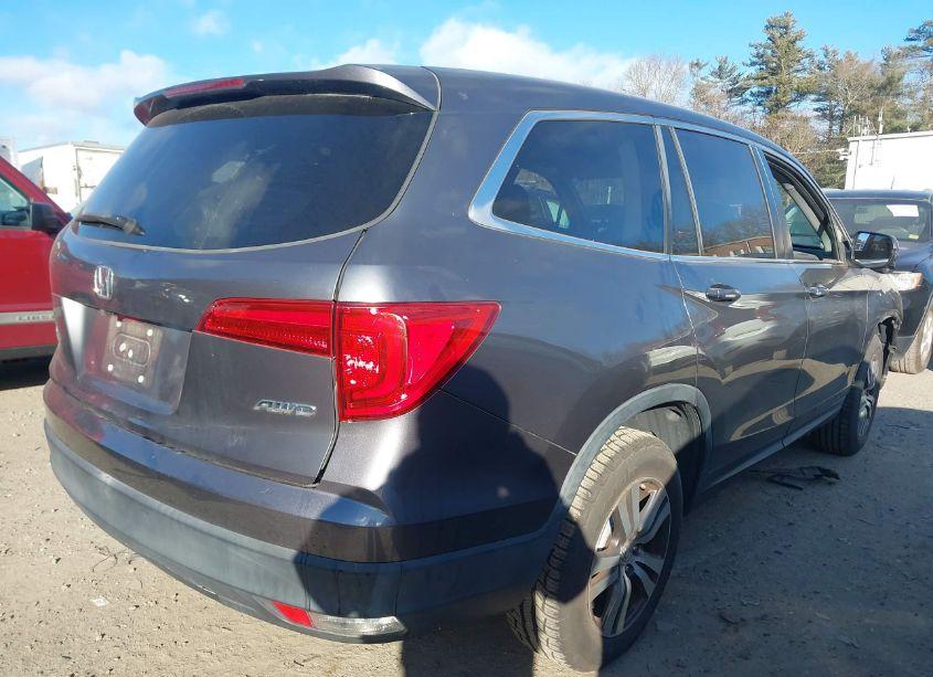 Photo 4 of 2017 Honda Pilot EX-L (VIN 5FNYF6H52HB014712)