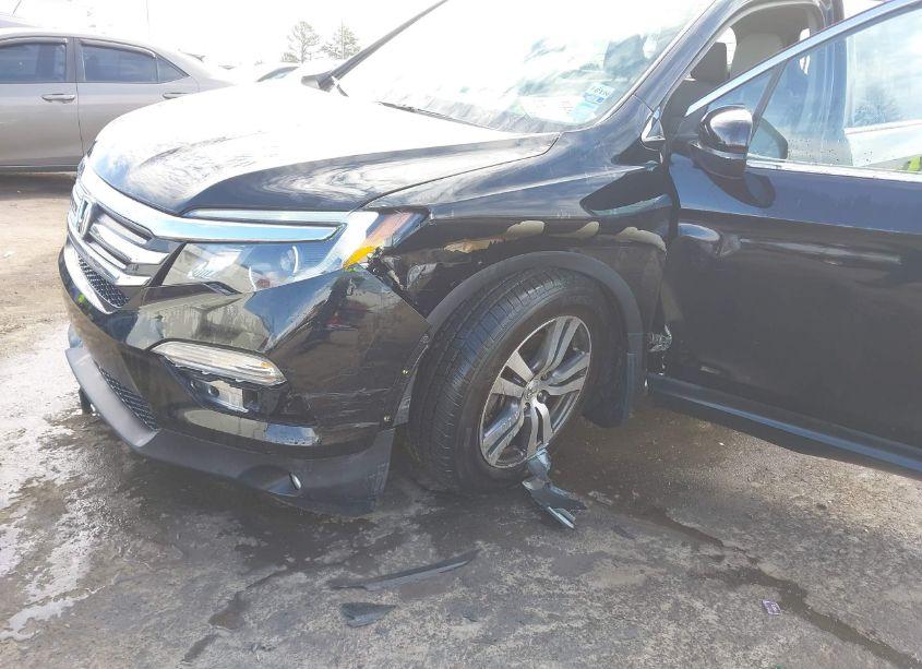 Photo 6 of 2017 Honda Pilot EX-L (VIN 5FNYF6H52HB033874)