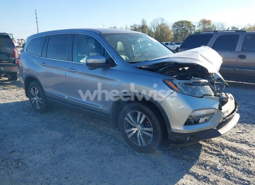 2017 Honda Pilot EX-L (VIN 5FNYF6H52HB079737) main photo