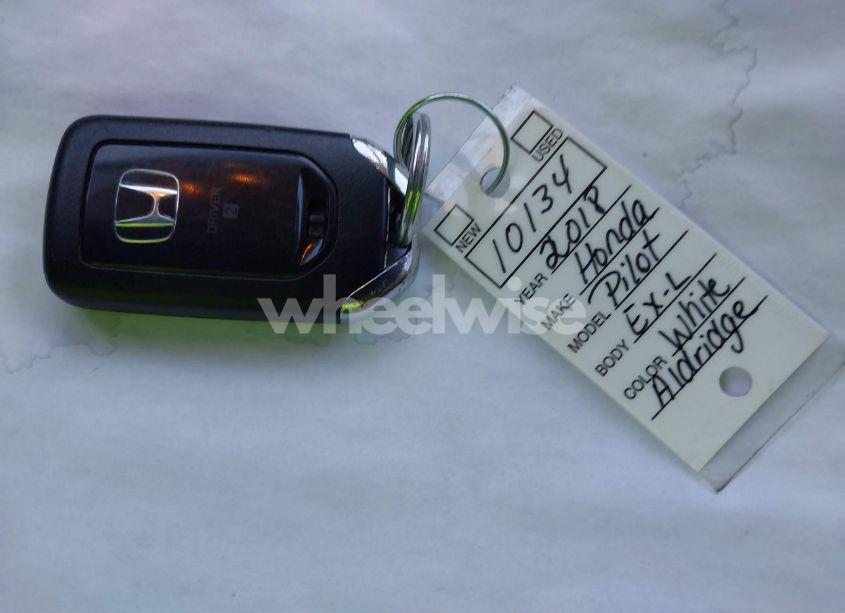 Photo 11 of 2018 Honda Pilot EX-L (VIN 5FNYF6H52JB045206)