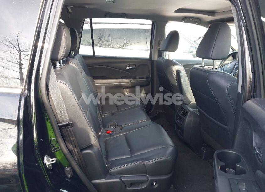 Photo 8 of 2018 Honda Pilot EX-L (VIN 5FNYF6H52JB054827)