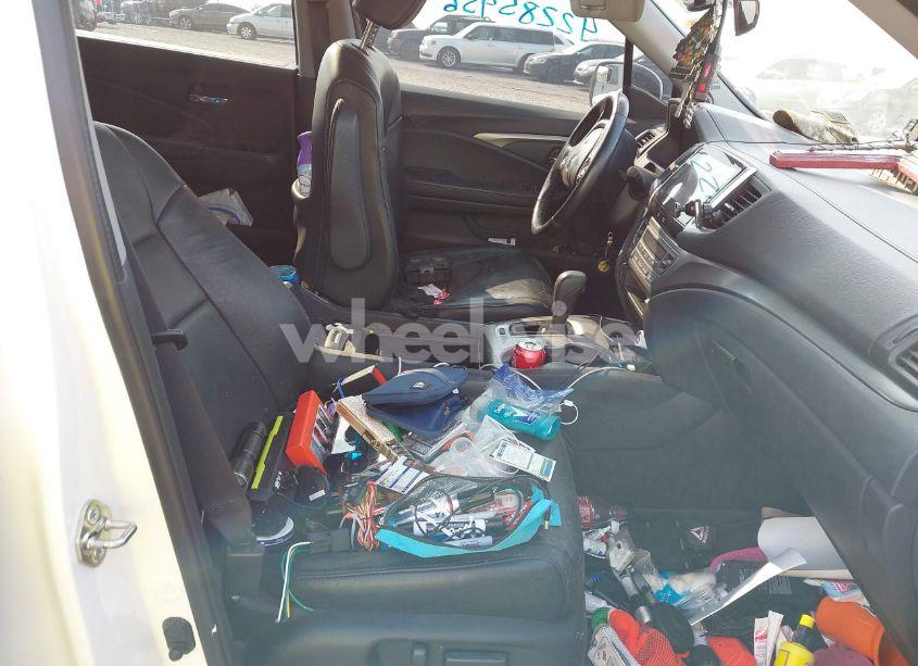 Photo 5 of 2018 Honda Pilot EX-L (VIN 5FNYF6H52JB063429)