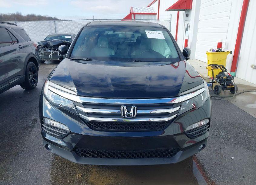 Photo 12 of 2018 Honda Pilot EX-L (VIN 5FNYF6H52JB067299)