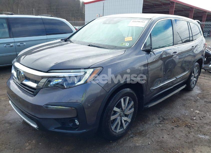 Photo 2 of 2019 Honda Pilot EX-L (VIN 5FNYF6H52KB013373)