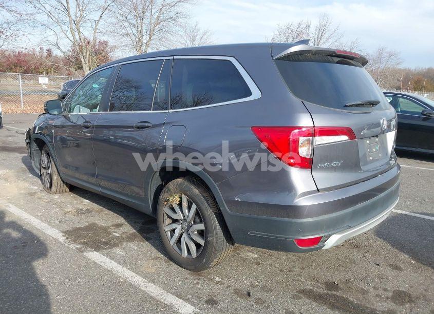 Photo 3 of 2021 Honda Pilot AWD EX-L (VIN 5FNYF6H52MB068683)