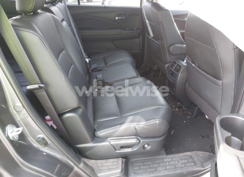 Photo 8 of 2021 Honda Pilot AWD EX-L (VIN 5FNYF6H52MB068683)