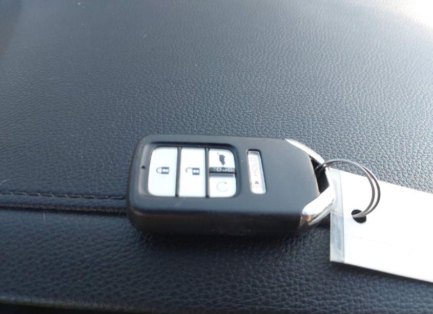 Photo 11 of 2016 Honda Pilot EX-L (VIN 5FNYF6H53GB012739)