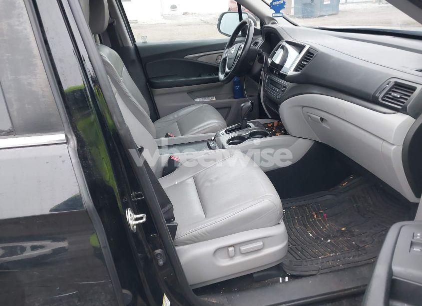 Photo 5 of 2016 Honda Pilot EX-L (VIN 5FNYF6H53GB044493)