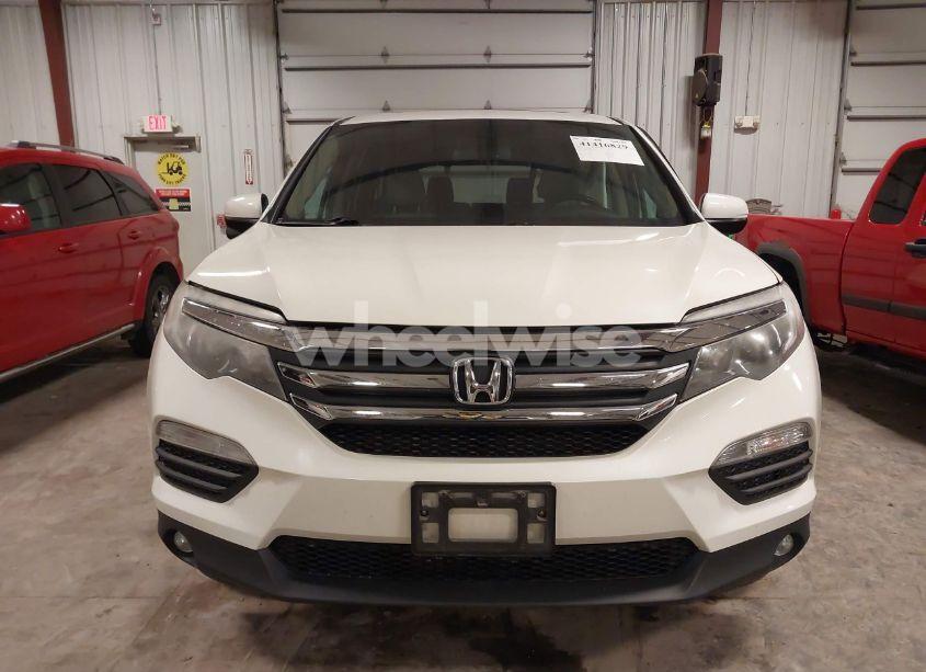 Photo 13 of 2016 Honda Pilot EX-L (VIN 5FNYF6H53GB070558)