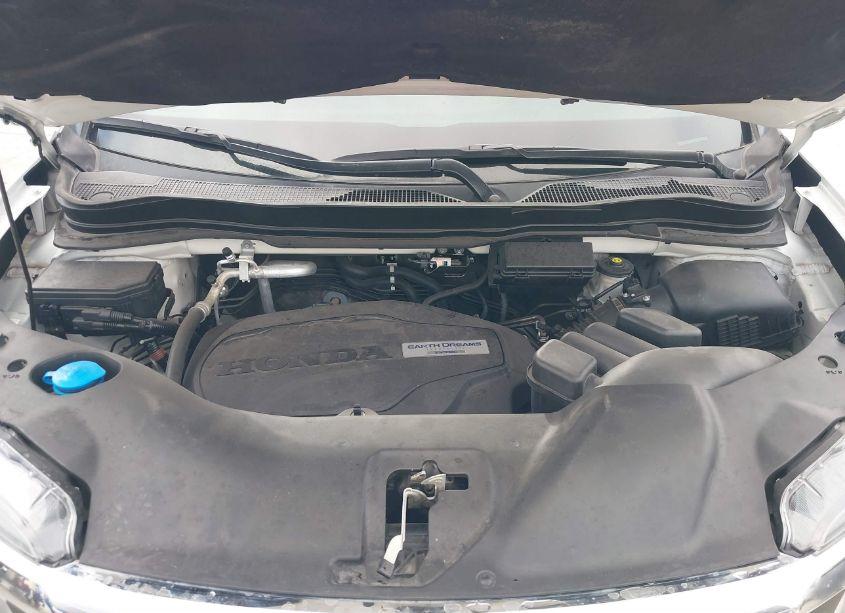 Photo 10 of 2016 Honda Pilot EX-L (VIN 5FNYF6H53GB113022)