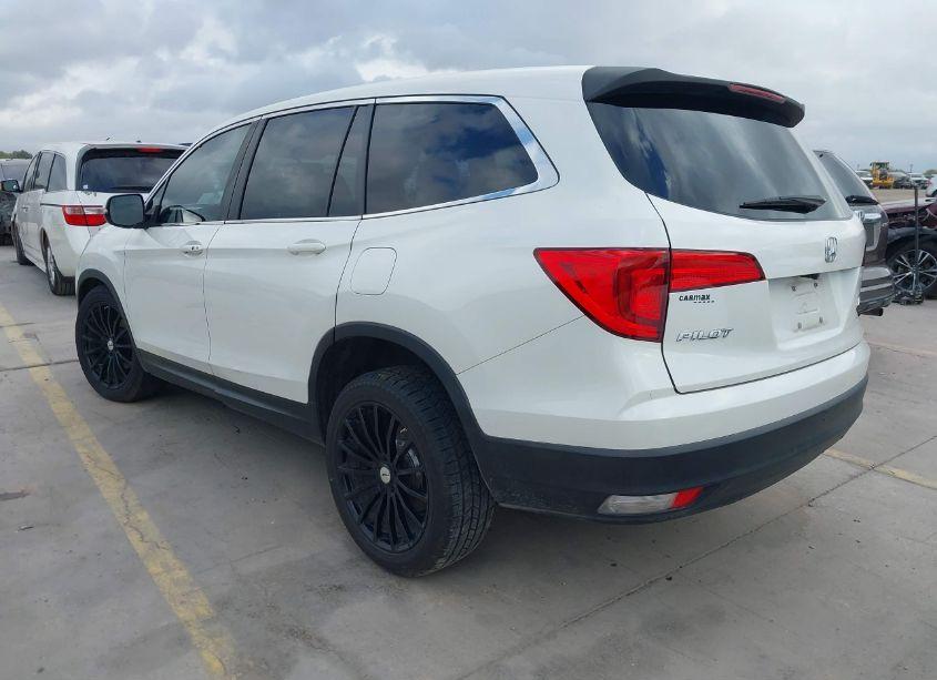 Photo 3 of 2016 Honda Pilot EX-L (VIN 5FNYF6H53GB113022)