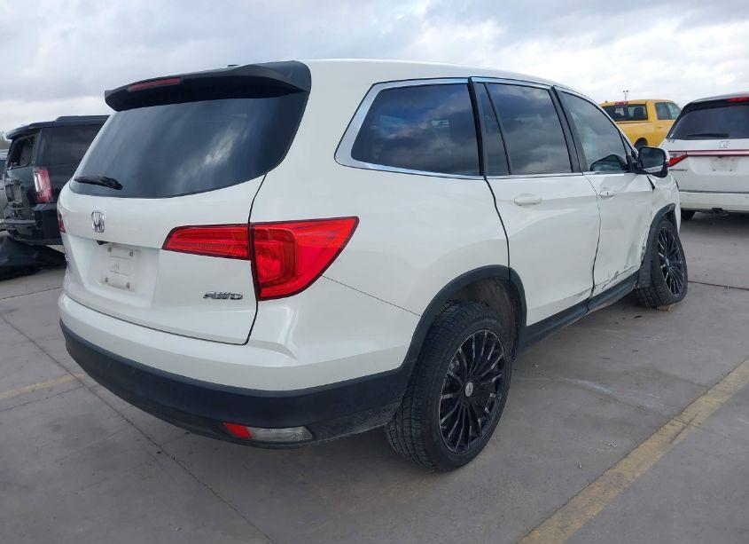 Photo 4 of 2016 Honda Pilot EX-L (VIN 5FNYF6H53GB113022)