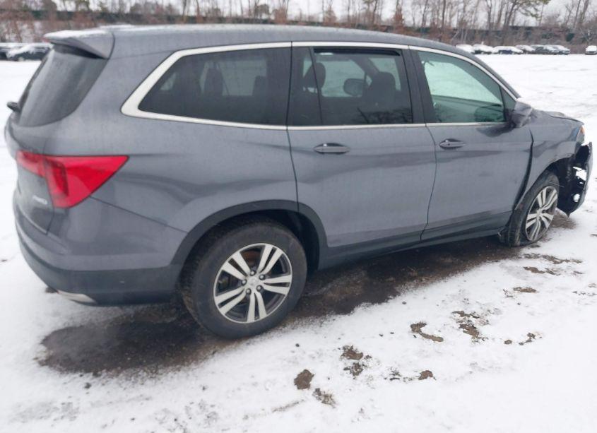 Photo 4 of 2016 Honda Pilot EX-L (VIN 5FNYF6H53GB125915)