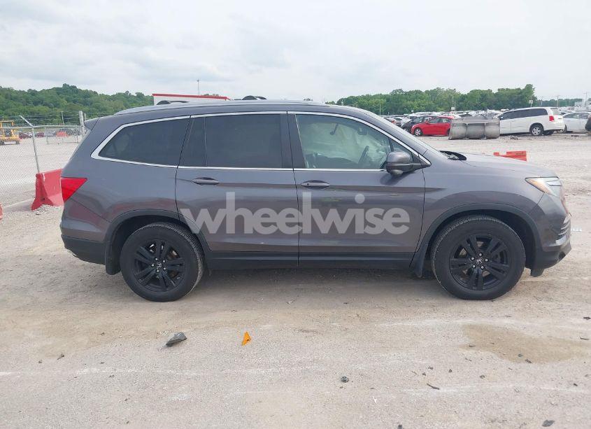 2017 Honda Pilot EX-L (VIN 5FNYF6H53HB038128) main photo