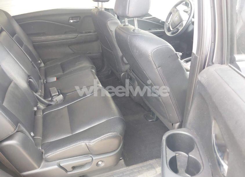 Photo 8 of 2017 Honda Pilot EX-L (VIN 5FNYF6H53HB038128)