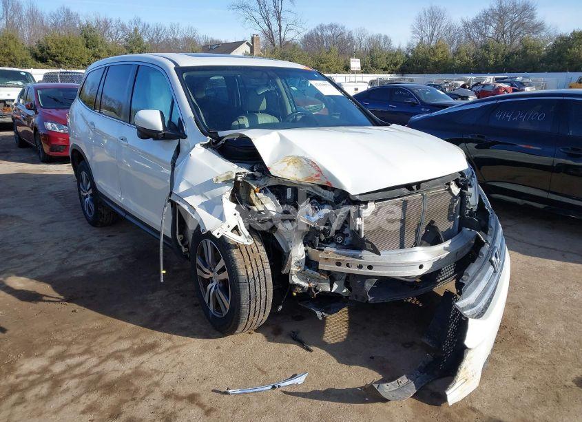 Photo 6 of 2018 Honda Pilot EX-L (VIN 5FNYF6H53JB000890)