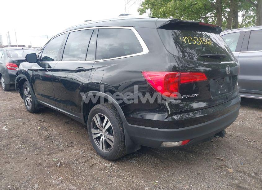 Photo 3 of 2018 Honda Pilot EX-L (VIN 5FNYF6H53JB009282)