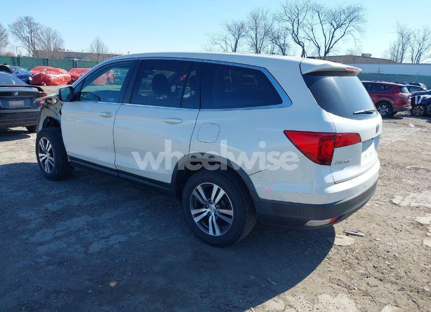 Photo 3 of 2018 Honda Pilot EX-L (VIN 5FNYF6H53JB029483)