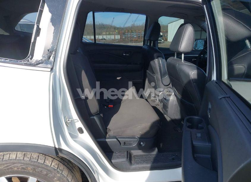 Photo 8 of 2019 Honda Pilot EX-L (VIN 5FNYF6H53KB044339)