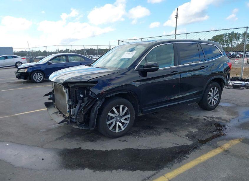 Photo 2 of 2019 Honda Pilot EX-L (VIN 5FNYF6H53KB056023)