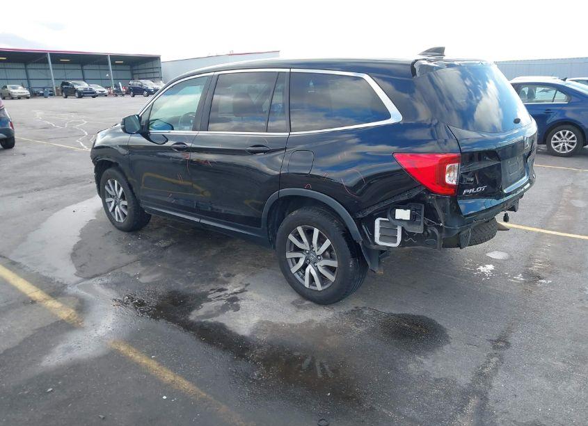 Photo 3 of 2019 Honda Pilot EX-L (VIN 5FNYF6H53KB056023)