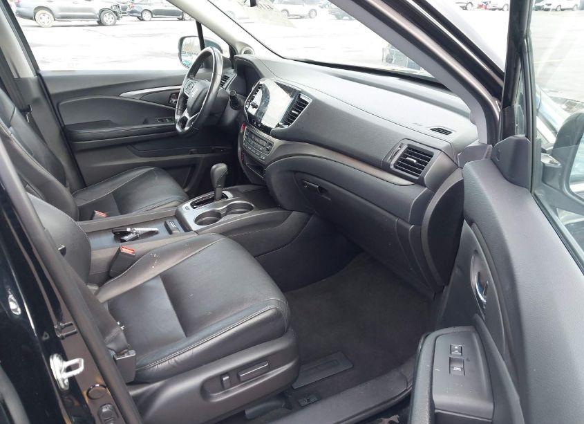 Photo 5 of 2019 Honda Pilot EX-L (VIN 5FNYF6H53KB056023)