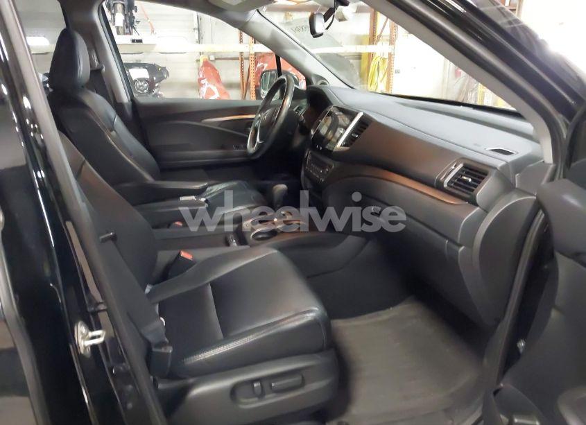 Photo 5 of 2016 Honda Pilot EX-L (VIN 5FNYF6H54GB057186)