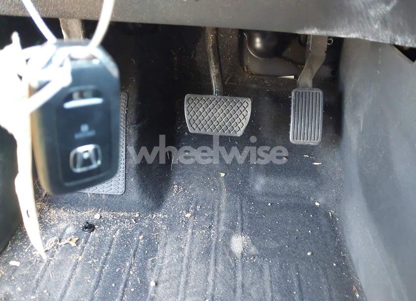 Photo 11 of 2017 Honda Pilot EX-L (VIN 5FNYF6H54HB010936)