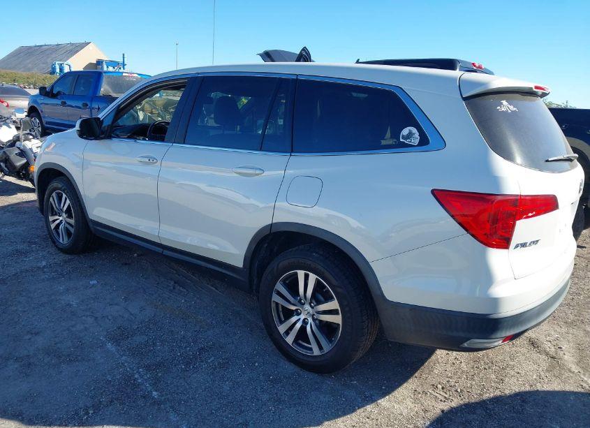 Photo 3 of 2018 Honda Pilot EX-L (VIN 5FNYF6H54JB055168)