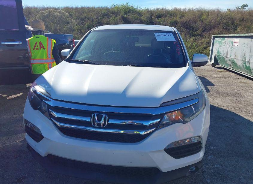 Photo 6 of 2018 Honda Pilot EX-L (VIN 5FNYF6H54JB055168)