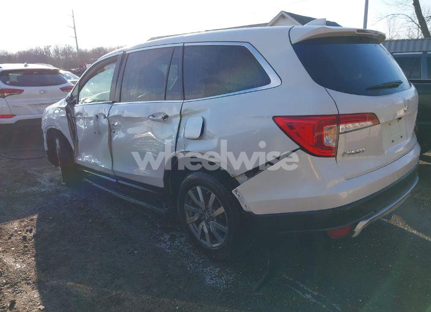 Photo 3 of 2021 Honda Pilot AWD EX-L (VIN 5FNYF6H54MB020232)