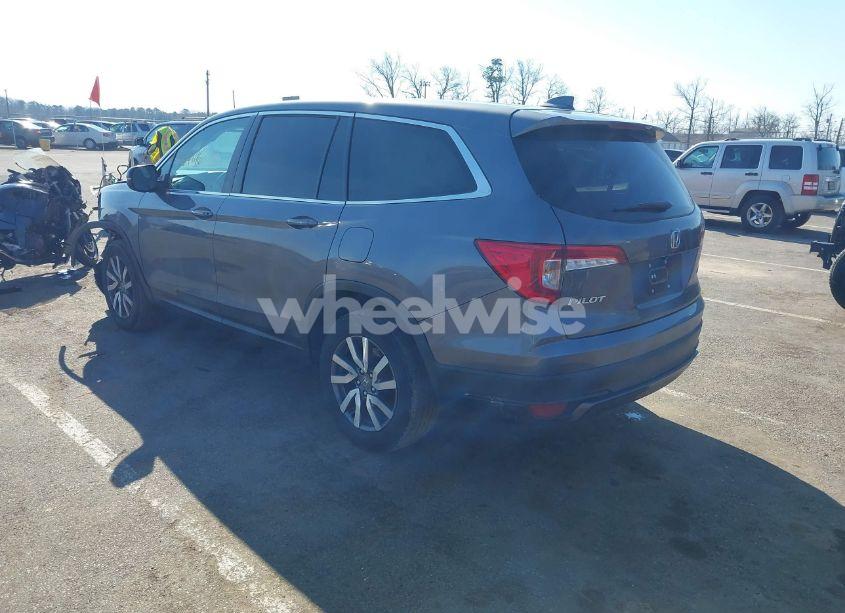 Photo 3 of 2021 Honda Pilot AWD EX-L (VIN 5FNYF6H54MB028203)