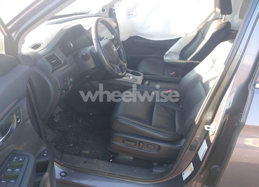 Photo 5 of 2022 Honda Pilot AWD EX-L (VIN 5FNYF6H54NB035962)