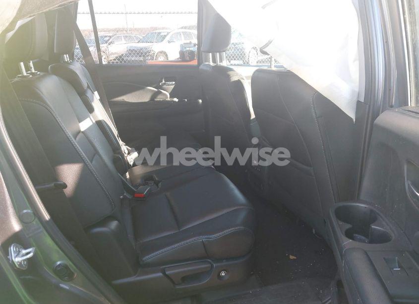 Photo 8 of 2022 Honda Pilot AWD EX-L (VIN 5FNYF6H54NB035962)