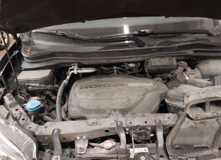 Photo 10 of 2016 Honda Pilot EX-L (VIN 5FNYF6H55GB006165)