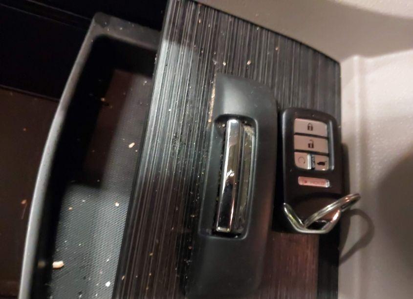 Photo 11 of 2016 Honda Pilot EX-L (VIN 5FNYF6H55GB006165)