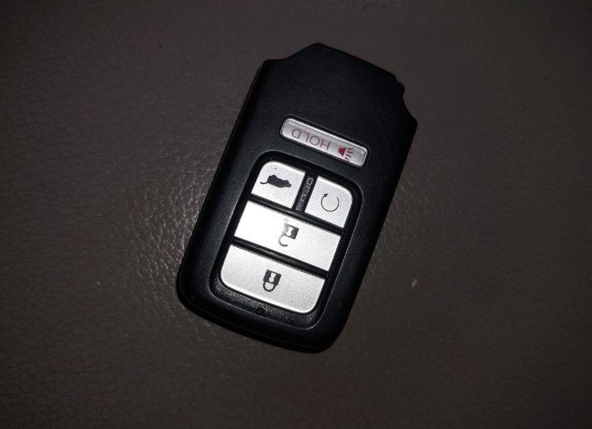 Photo 11 of 2016 Honda Pilot EX-L (VIN 5FNYF6H55GB020020)