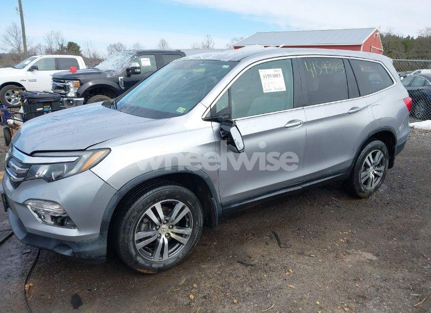 Photo 2 of 2016 Honda Pilot EX-L (VIN 5FNYF6H55GB069427)
